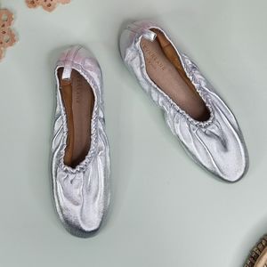 Everlane Scrunch Metallic Flat